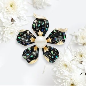 Flower brooch pin jewelry
